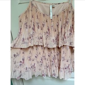 LC Lauren Conrad for Kohl’s Pleated Flower Tank Top Xl